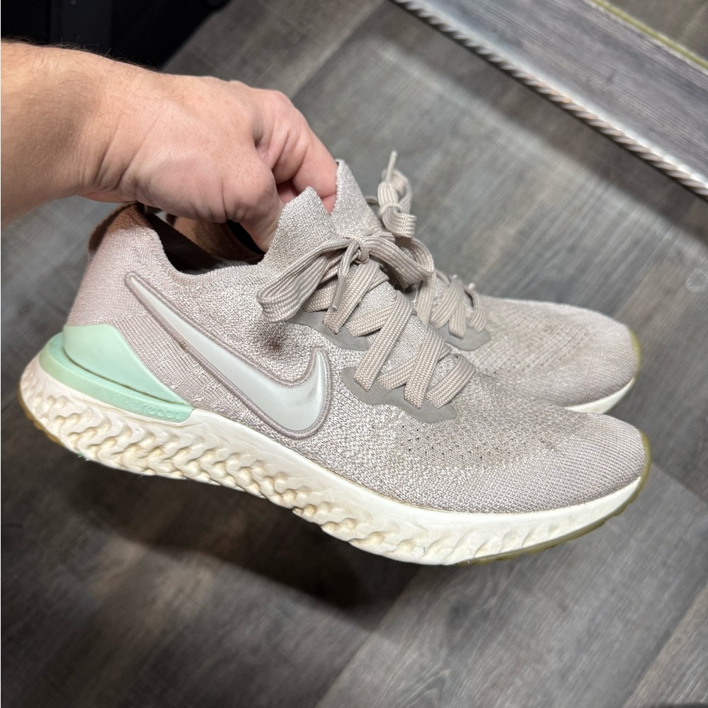 Nike Epic React Flyknit 2 running shoes